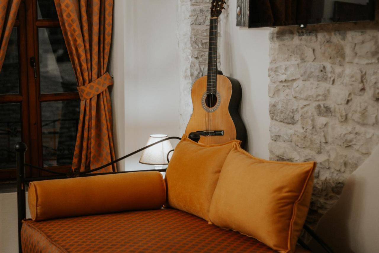 Hotel Ss Kekezi Gjirokastër 外观 照片
