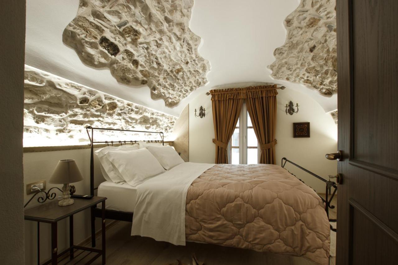 Hotel Ss Kekezi Gjirokastër 外观 照片